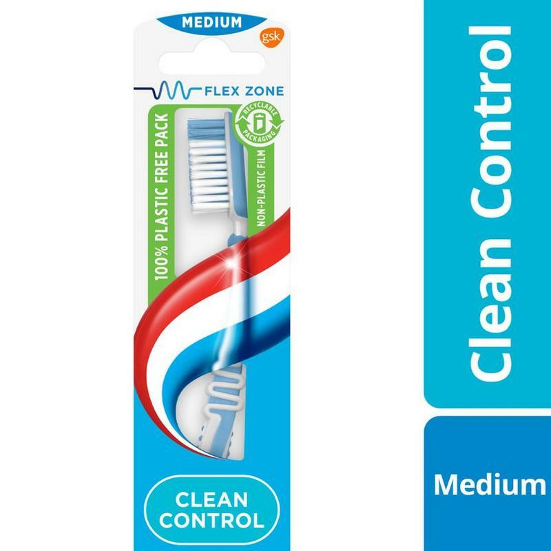 Aquafresh Tandenborstel clean control medium 1st