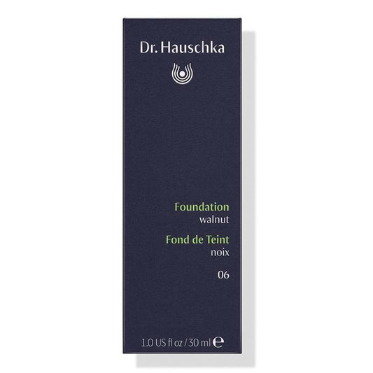 Hauschka Foundation 06 walnut 30ml
